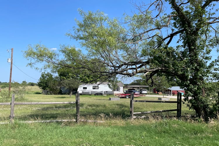 325 Dixie Rd Weatherford, TX 76087, Parker County