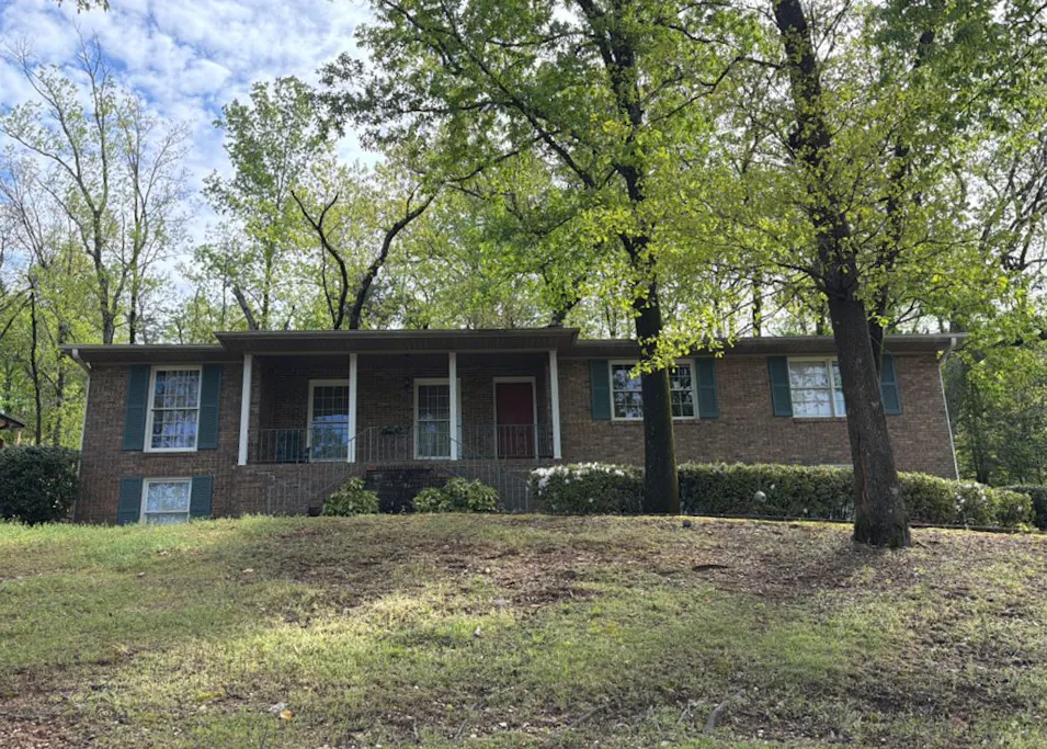 839 Sherman Oaks Dr Birmingham, AL 35235, Jefferson County