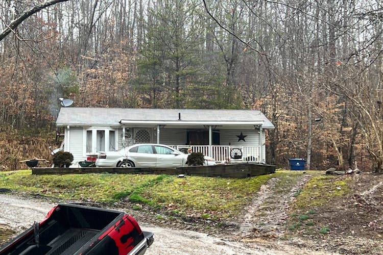 8838 Ky 6 Corbin, KY 40701, Whitley County