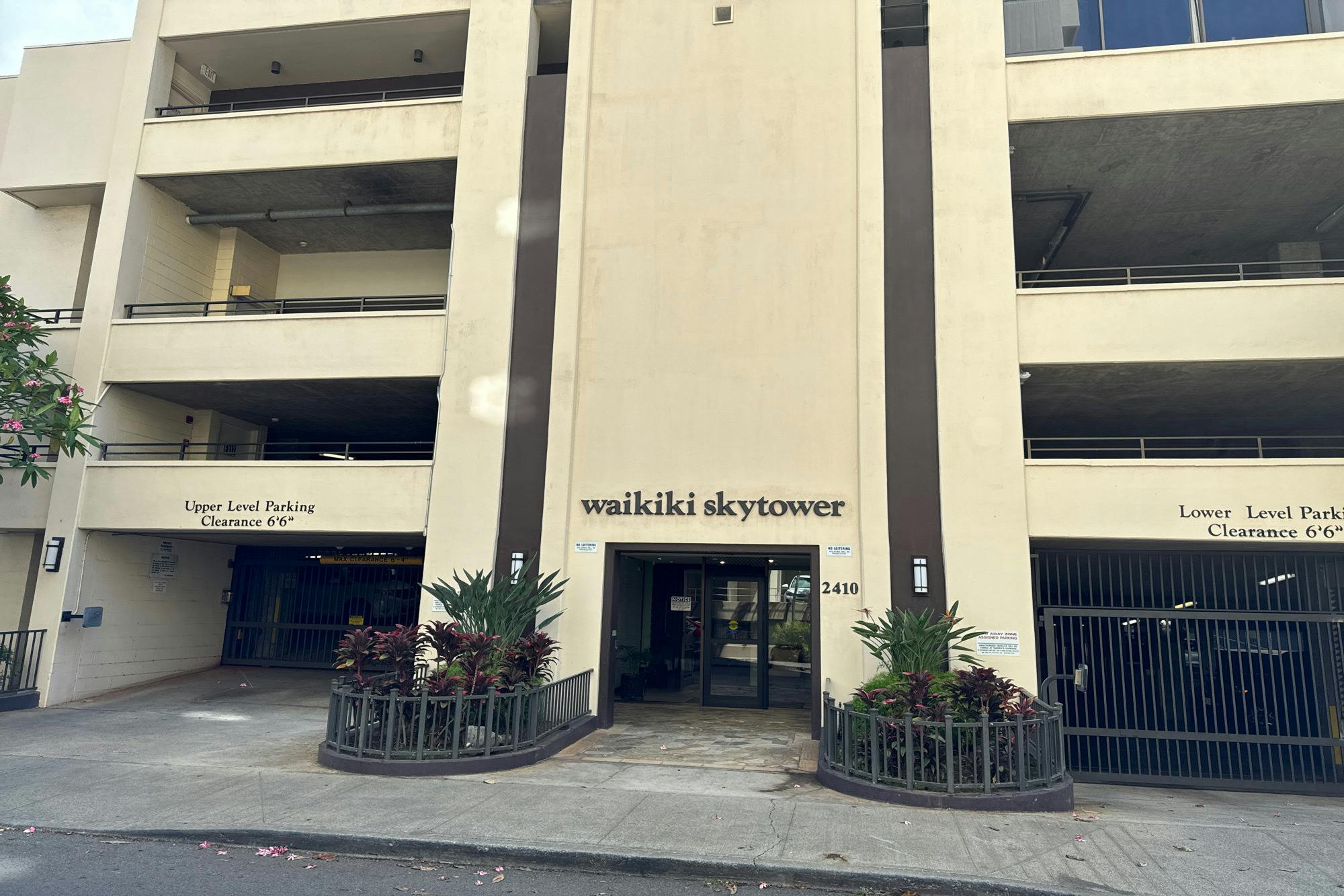 Cleghorn St, Honolulu, HI 96815 #1