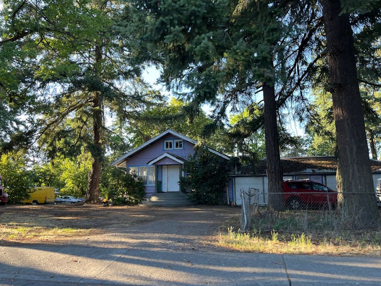 18341 SE Yamhill St Portland, OR 97233, Multnomah County