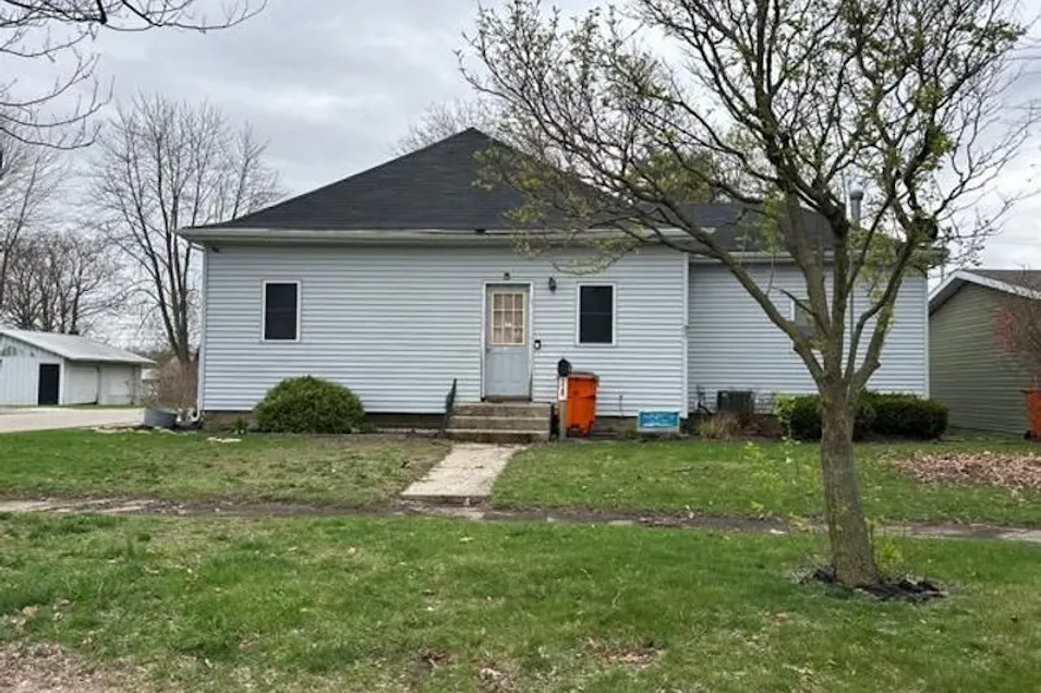 728 North Market Street Winamac, IN 46996, Pulaski County