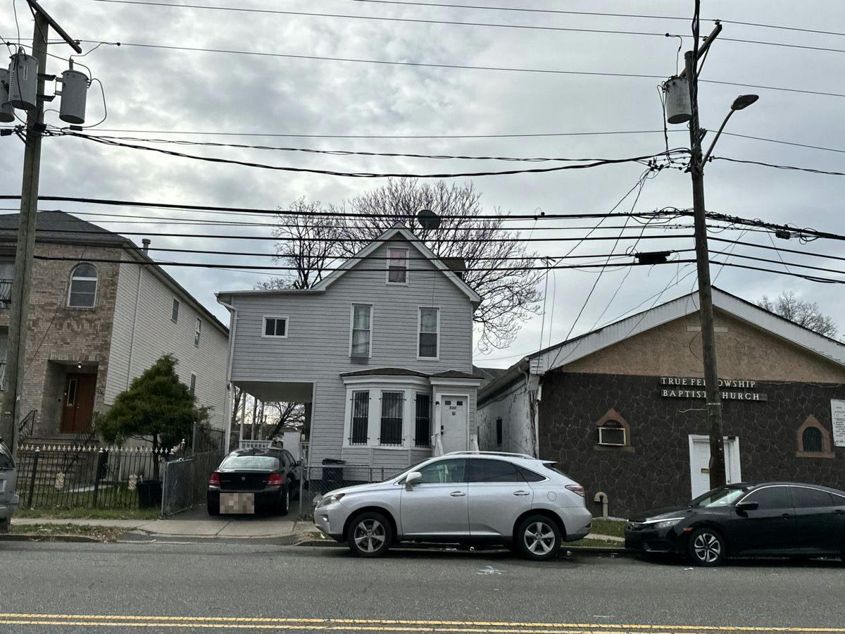 Hawthorne Ave, Newark, NJ 07112