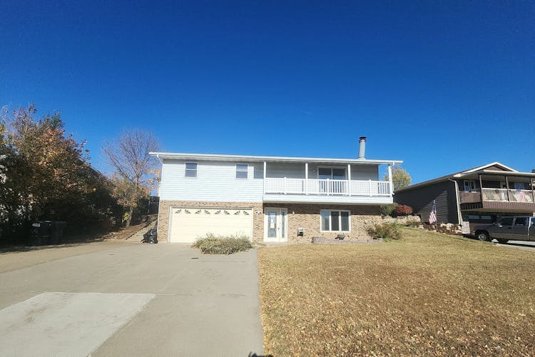 506 6th Ave NE Mandan, ND 58554, Morton County