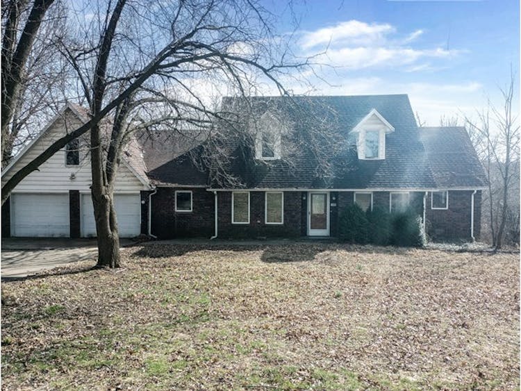 500 W 15th St Cassville, MO 65625, Barry County