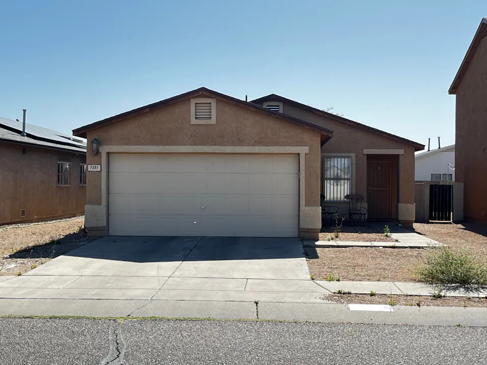 7351 S Bolingbroke Ave Tucson, AZ 85746, Pima County