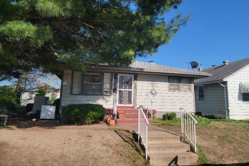 8870 Lowell Street Saint Louis, MO 63147, Saint Louis City County
