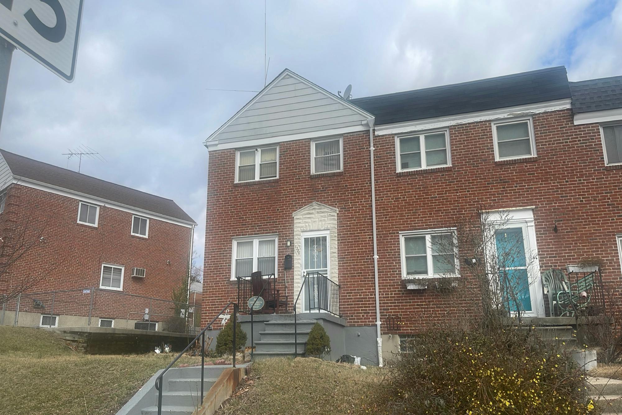 Deanwood Rd, Parkville, MD 21234