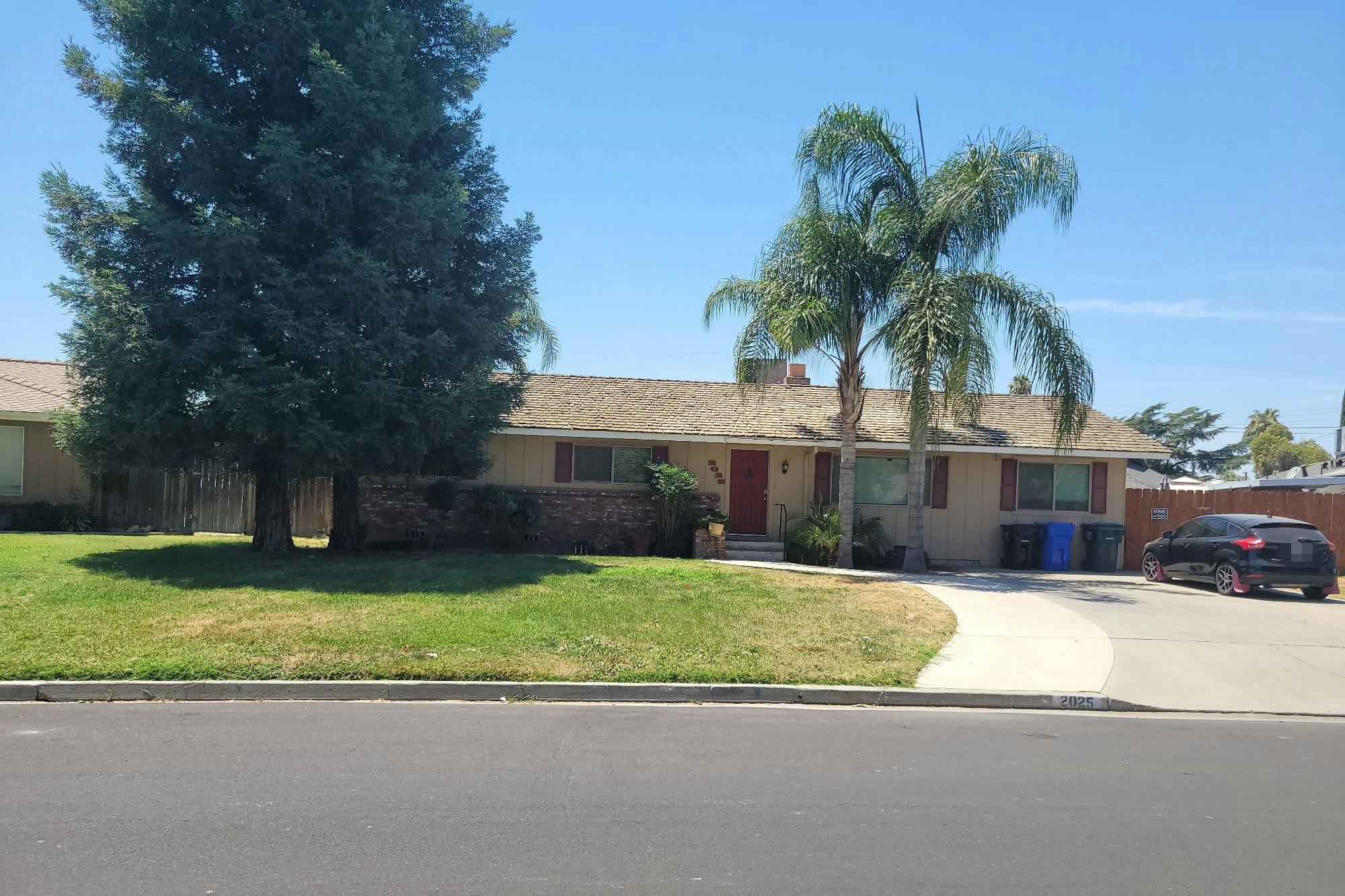 2025 Gable Ave, Corcoran, CA, 93212, USA