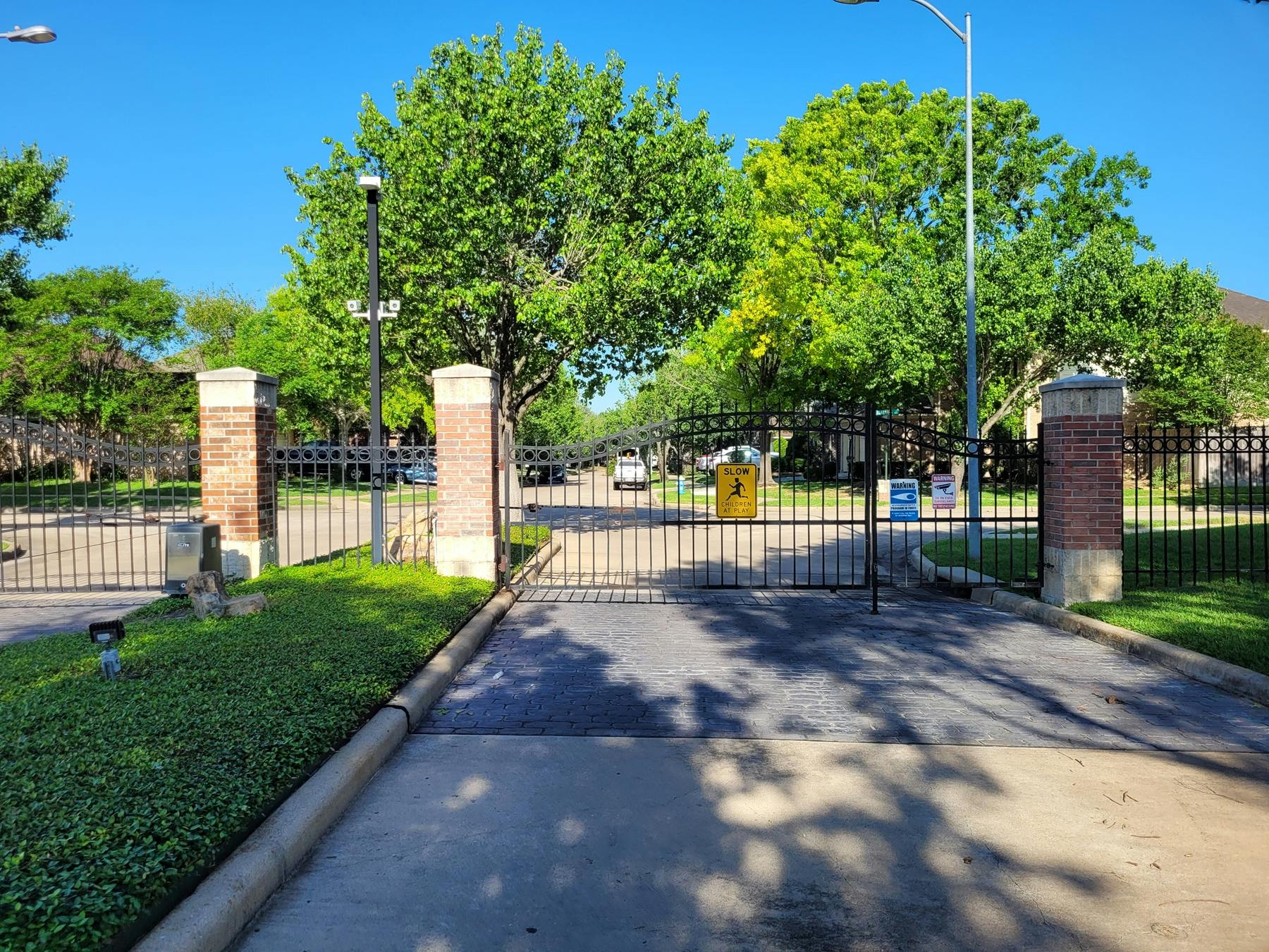 Kimbleton Ct, Houston, TX 77082