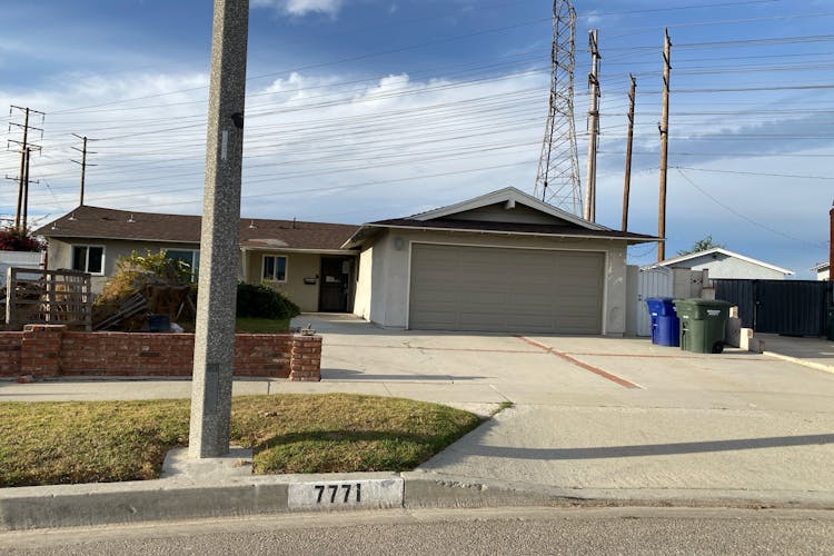 7771 La Corona Way Buena Park, CA 90620, Orange County