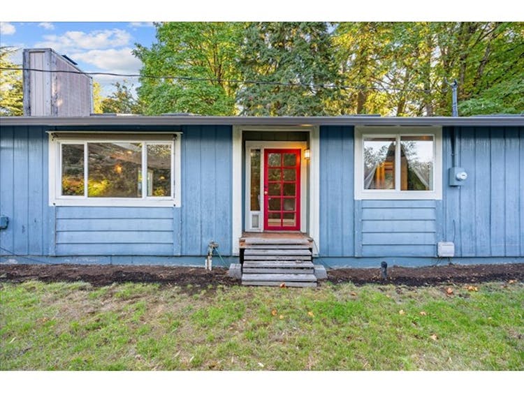 9320 SW Boones Ferry Rd Portland, OR 97219, Multnomah County