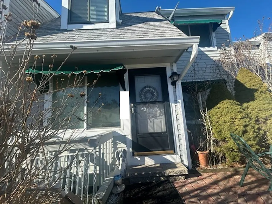 614 Longfellow Dr Branford, CT 06405, New Haven County