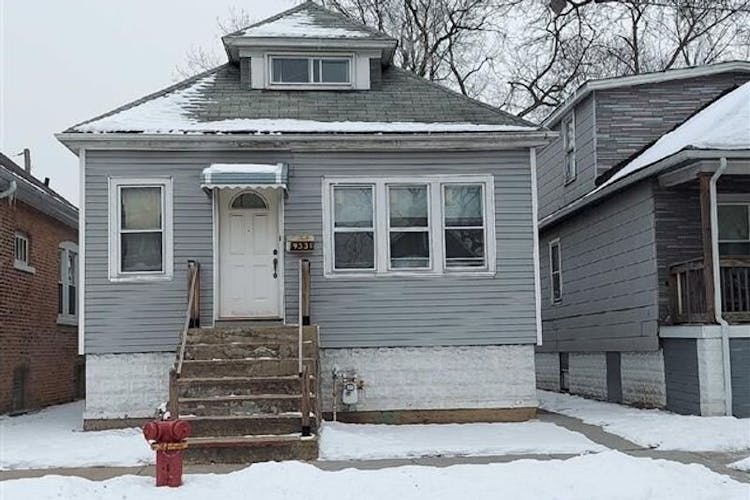 9331 S. Woodlawn Ave. Chicago, IL 60619, Cook County