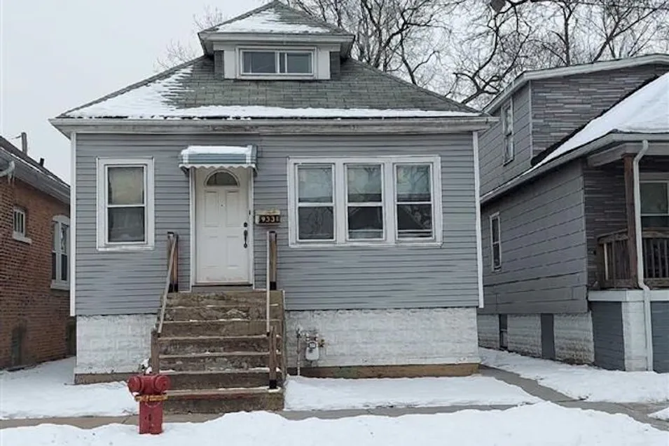 9331 S. Woodlawn Ave. Chicago, IL 60619, Cook County