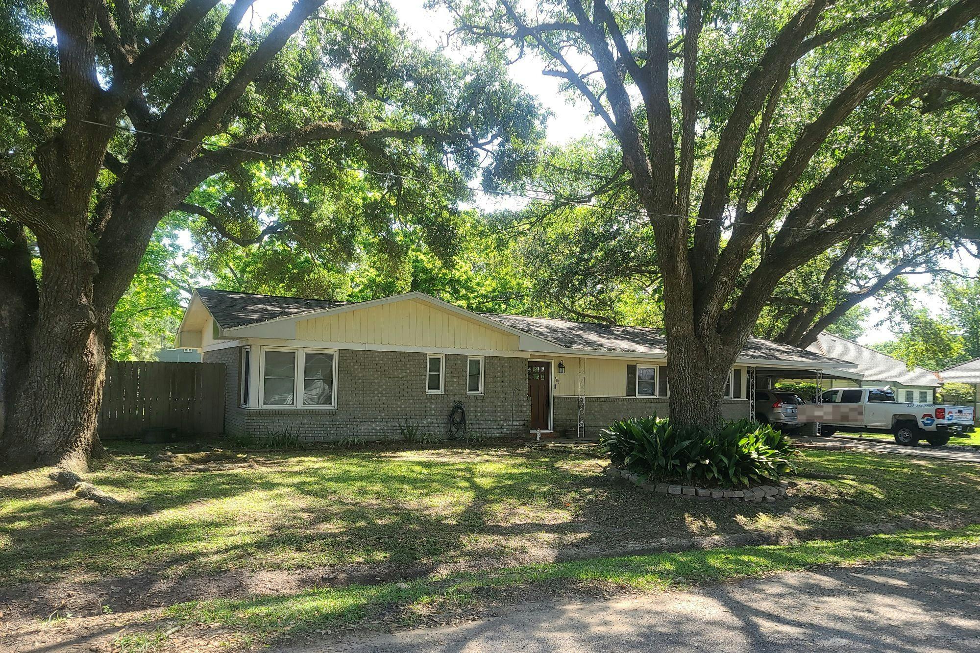 Lourdes St, Lafayette, LA 70506