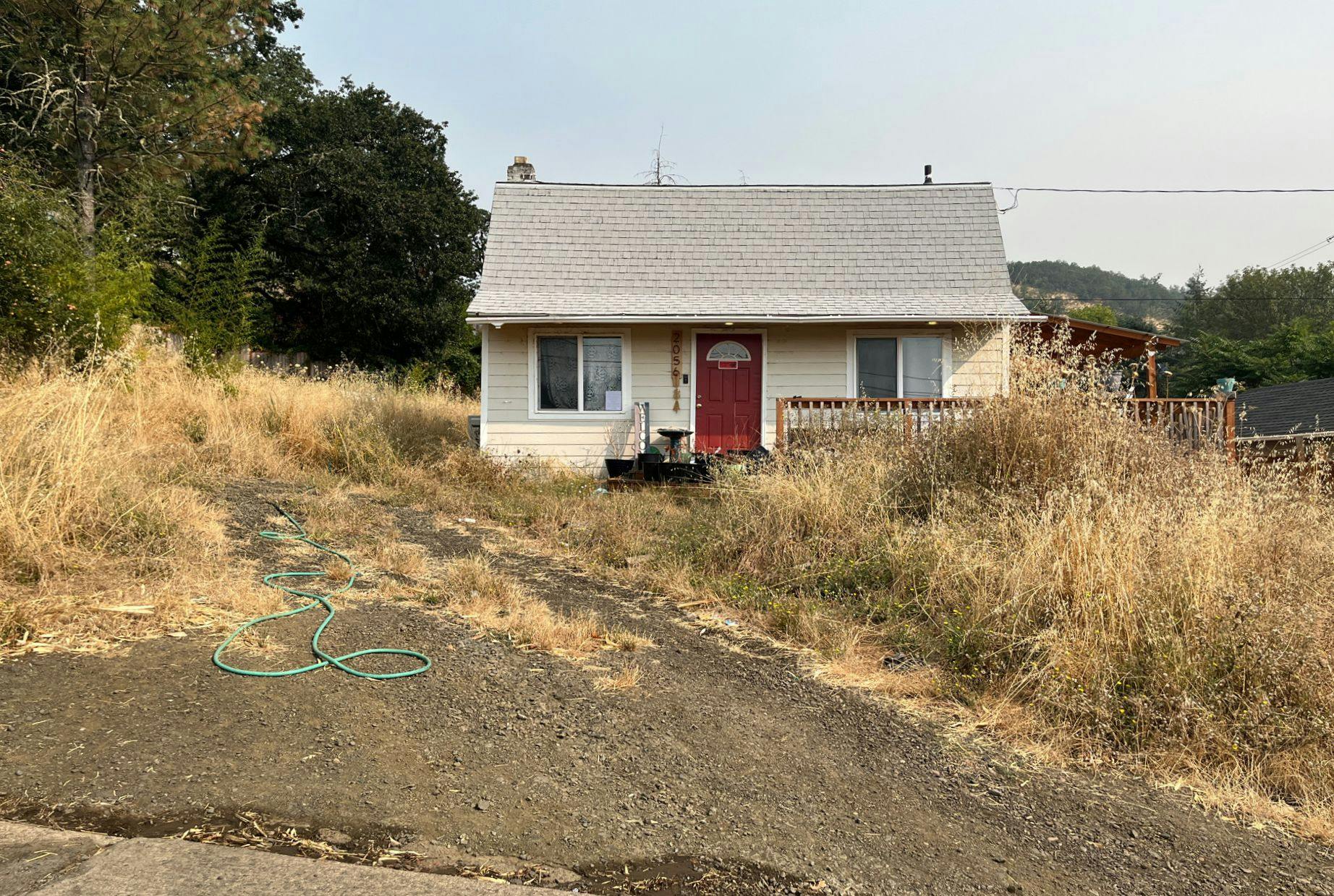Oswego Ave, Roseburg, OR 97470