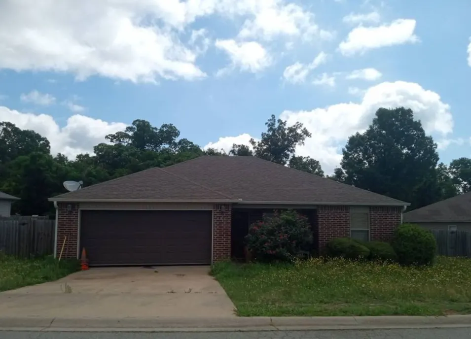 14801 Parkway Meadows Dr Alexander, AR 72002, Saline County