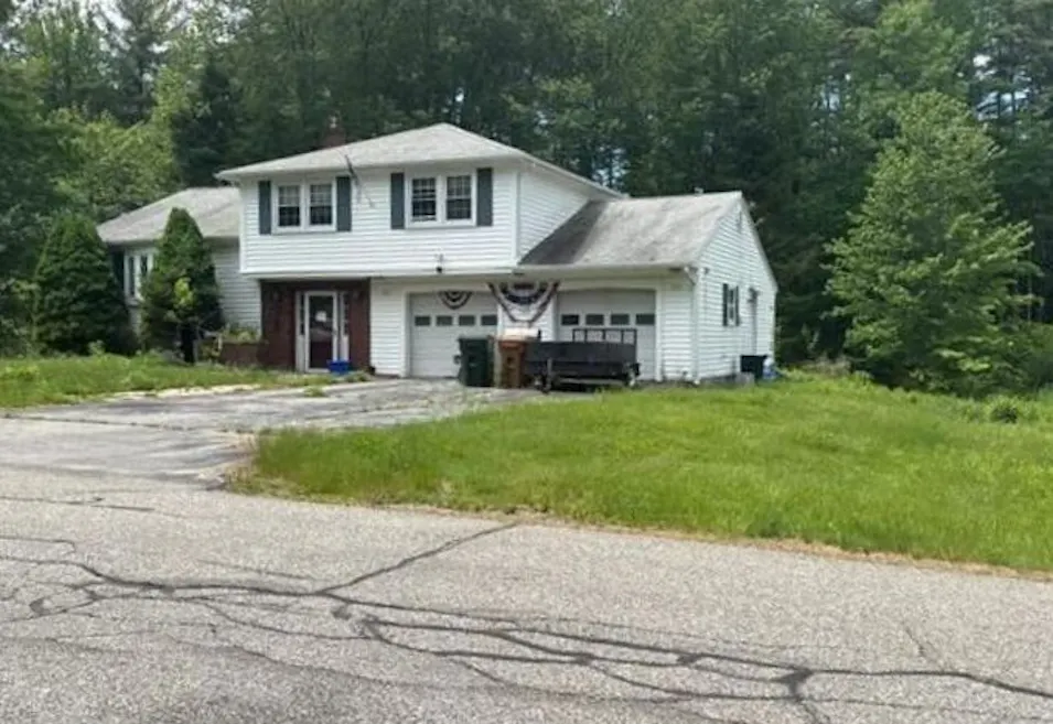 38 Wildwood Dr Saco, ME 04072, York County
