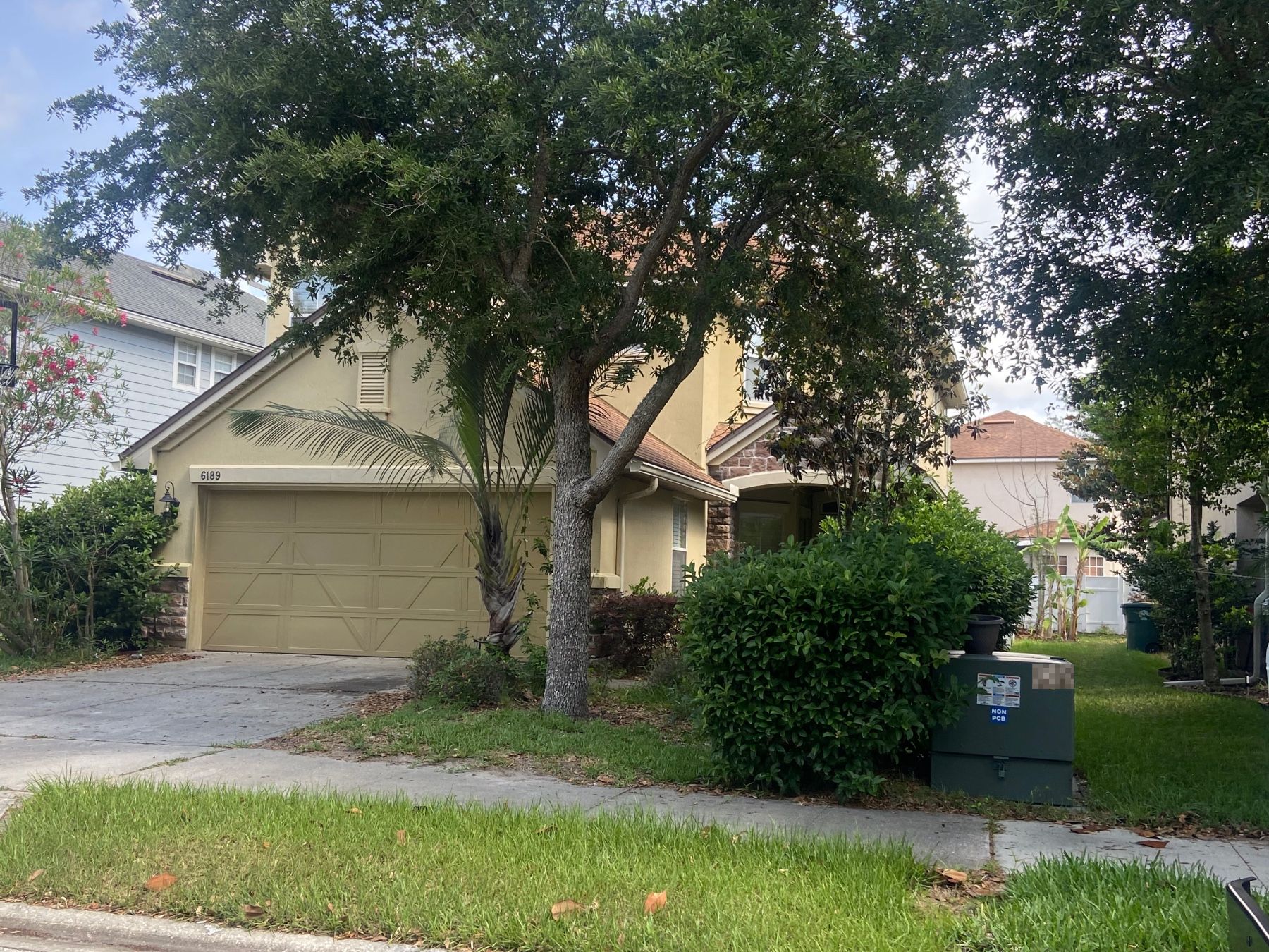 6189 Casterbridge Rd photo 2