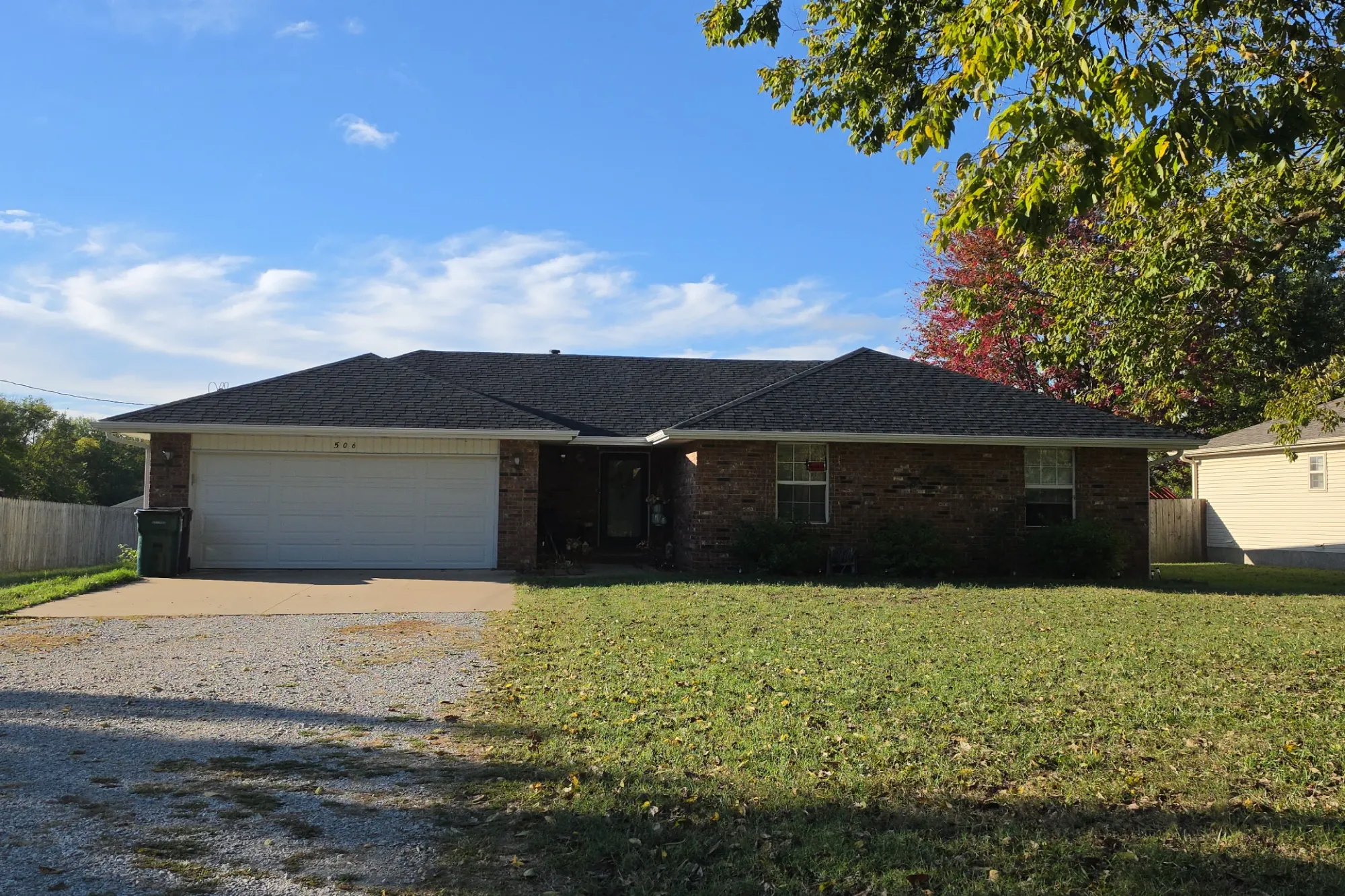 Hines St, Republic, MO 65738