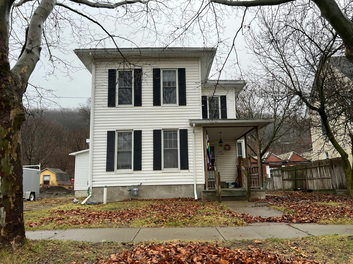 Davenport St, Hornell, NY 14843