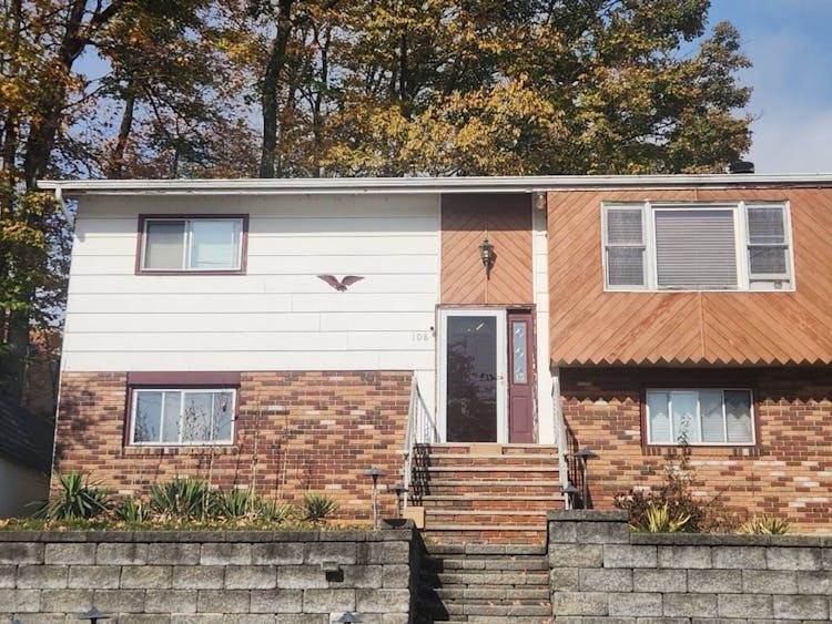 110 Metro Trail Hopatcong, NJ 07843, Sussex County