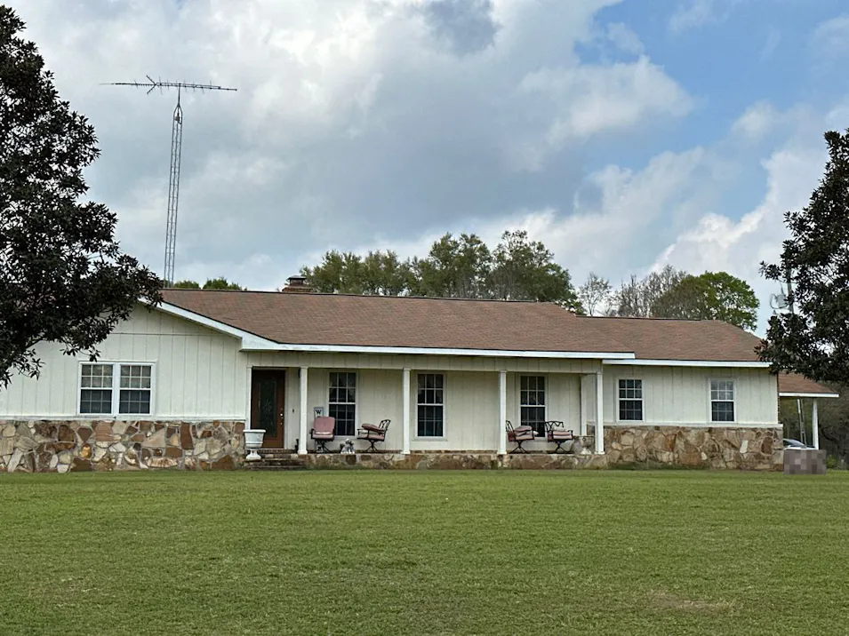 7604 County Road 91 Slocomb, AL 36375, Geneva County