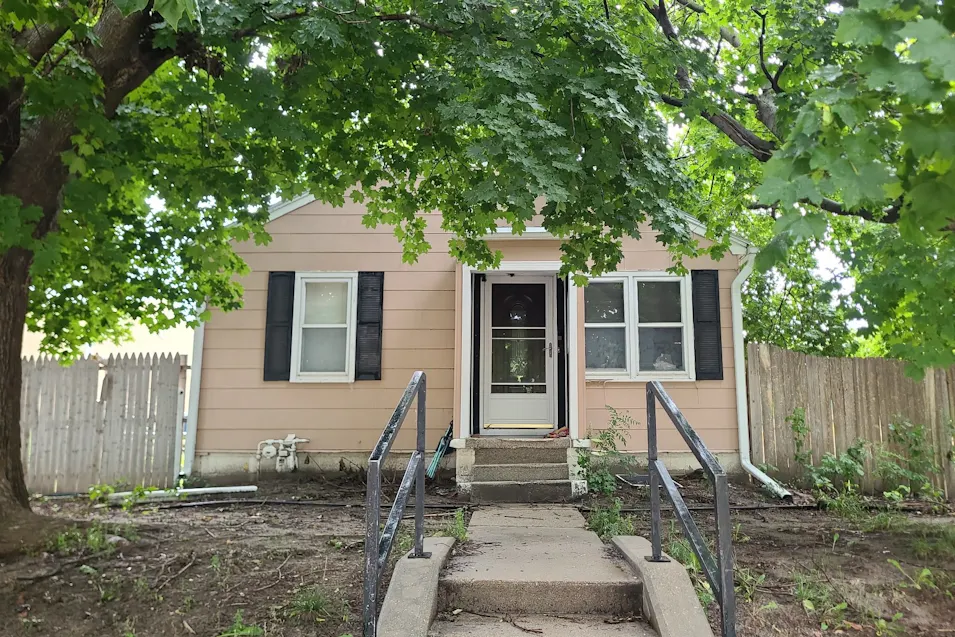 218 N Iowa York, NE 68467, York County