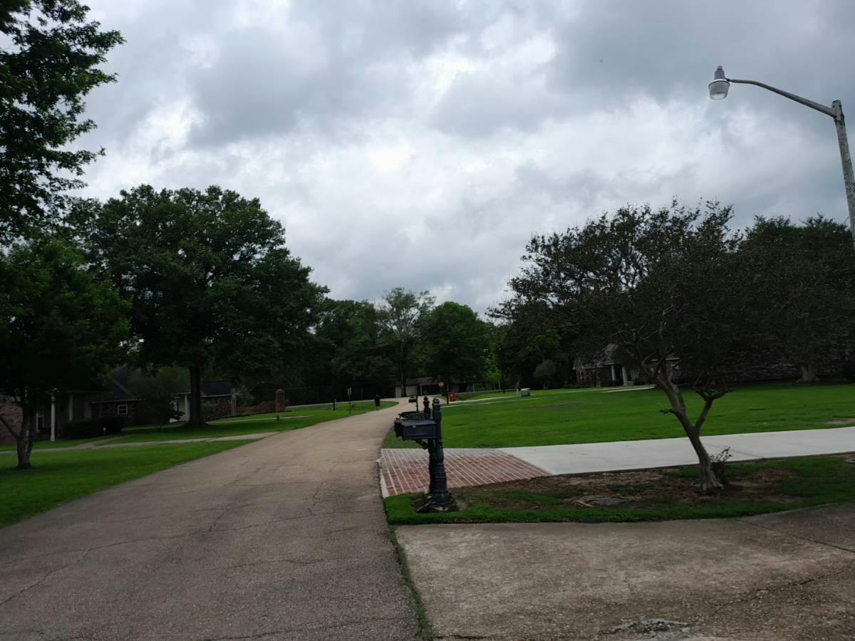 Pecan Grove Dr, Denham Springs, LA 70726