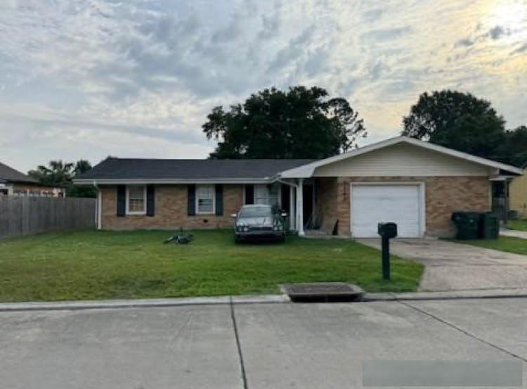 1743 Acadian Drive Houma, LA 70363, Terrebonne County