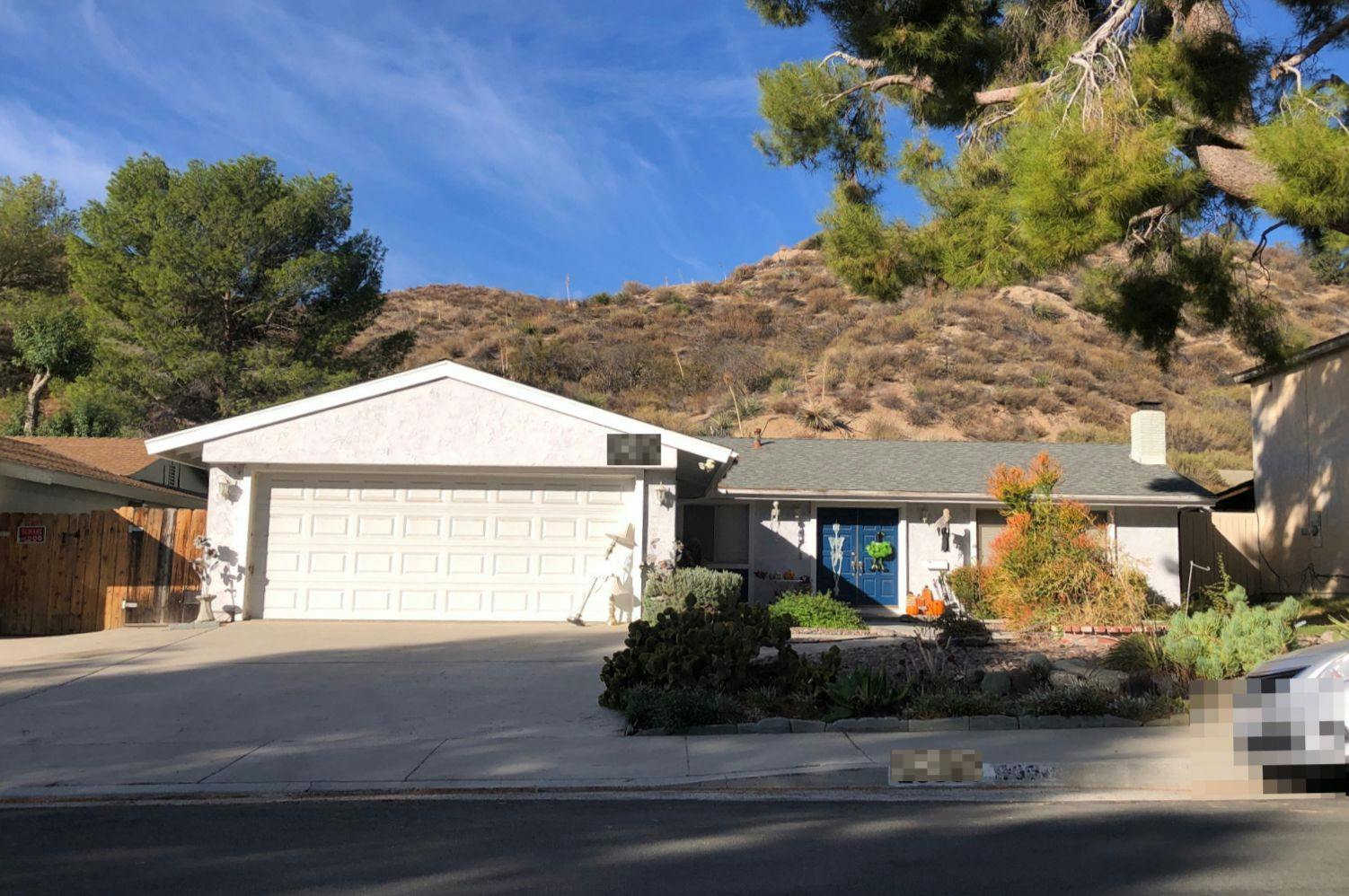 Abelia Rd, Canyon Country, CA 91387