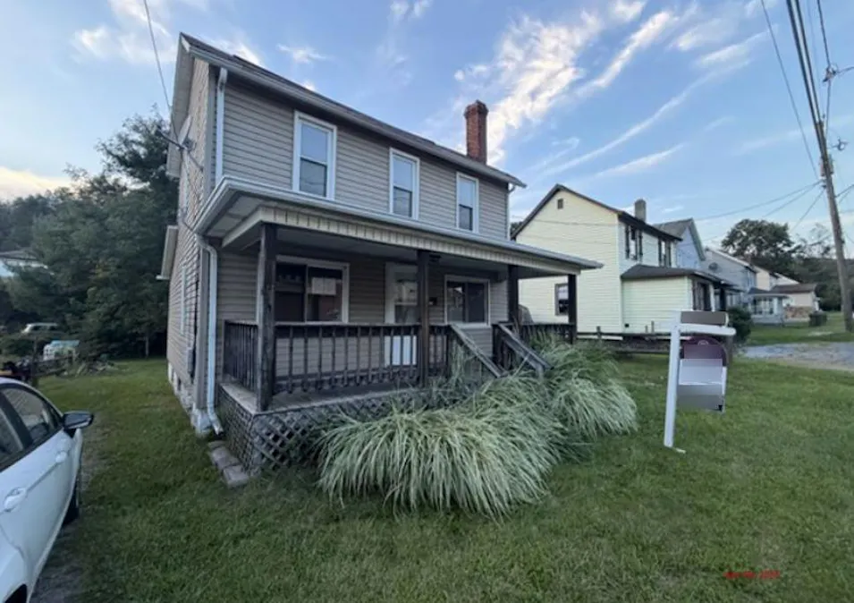213 Laurel St Northern Cambria, PA 15714, Cambria County