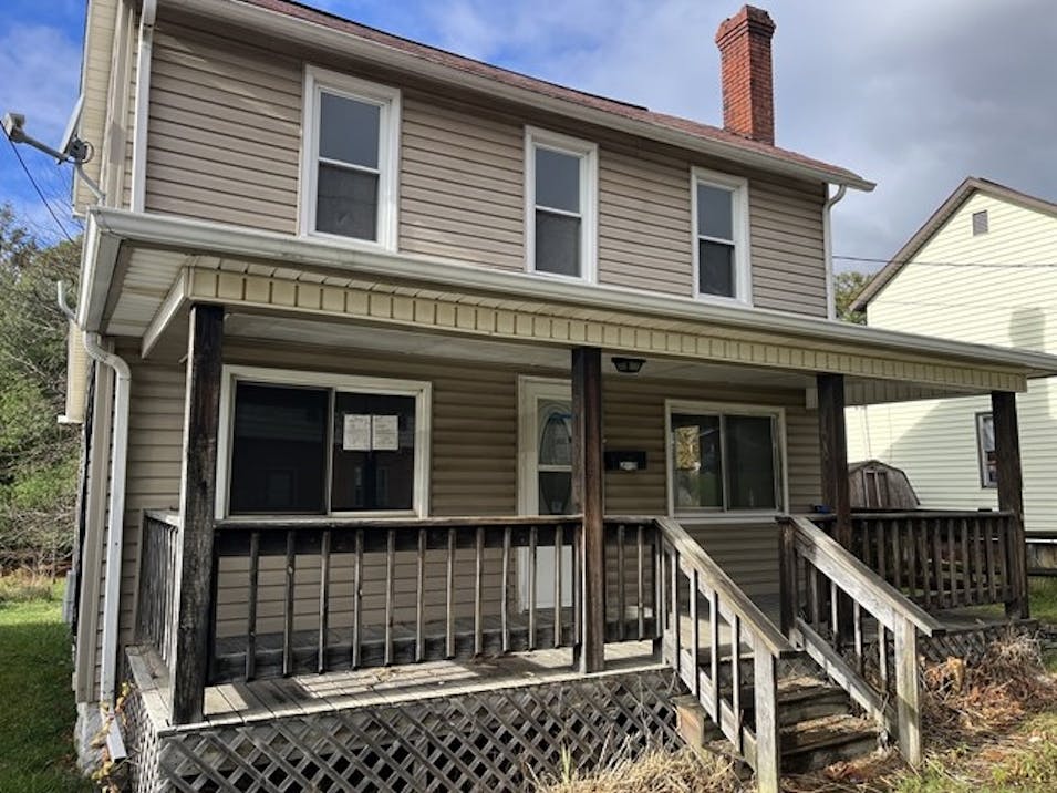 213 Laurel St Northern Cambria, PA 15714, Cambria County