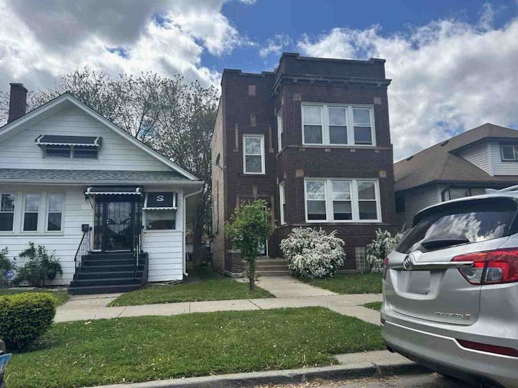 7648 S Luella Ave Chicago, IL 60649, Cook County
