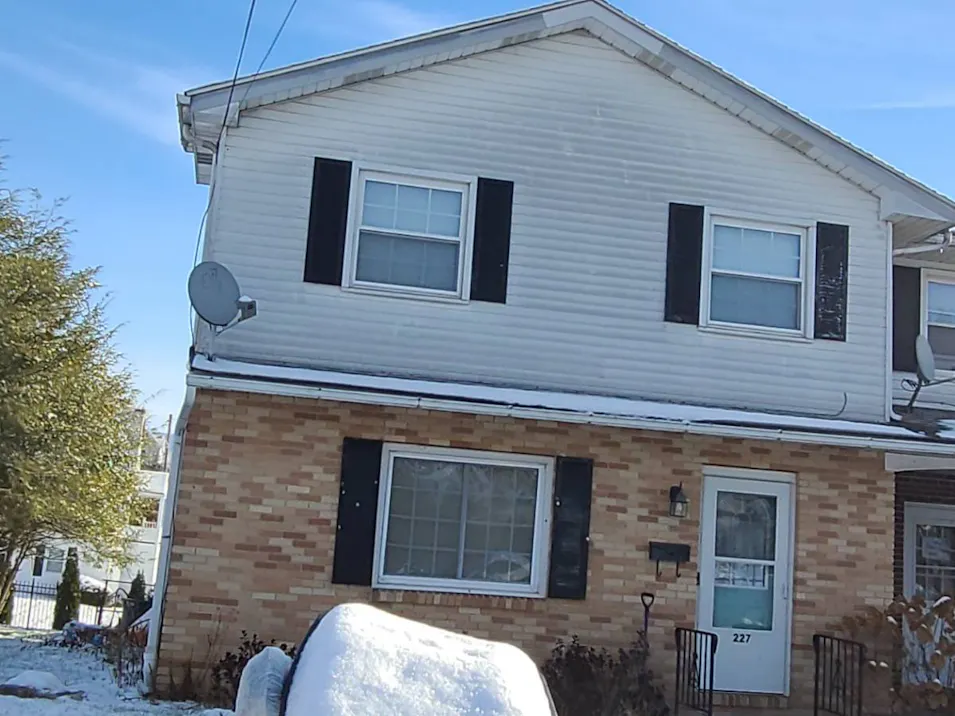 227 N 8th St Bangor, PA 18013, Northampton County