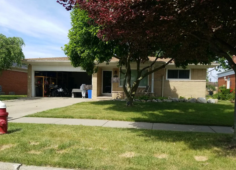 30303 Moulin Ave