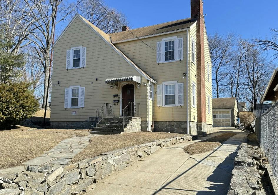 Goddard Ave, Bridgeport, CT 06610
