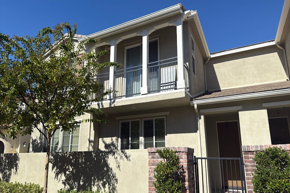 23934 W Calle Del Sol Dr Valencia, CA 91354, Los Angeles County