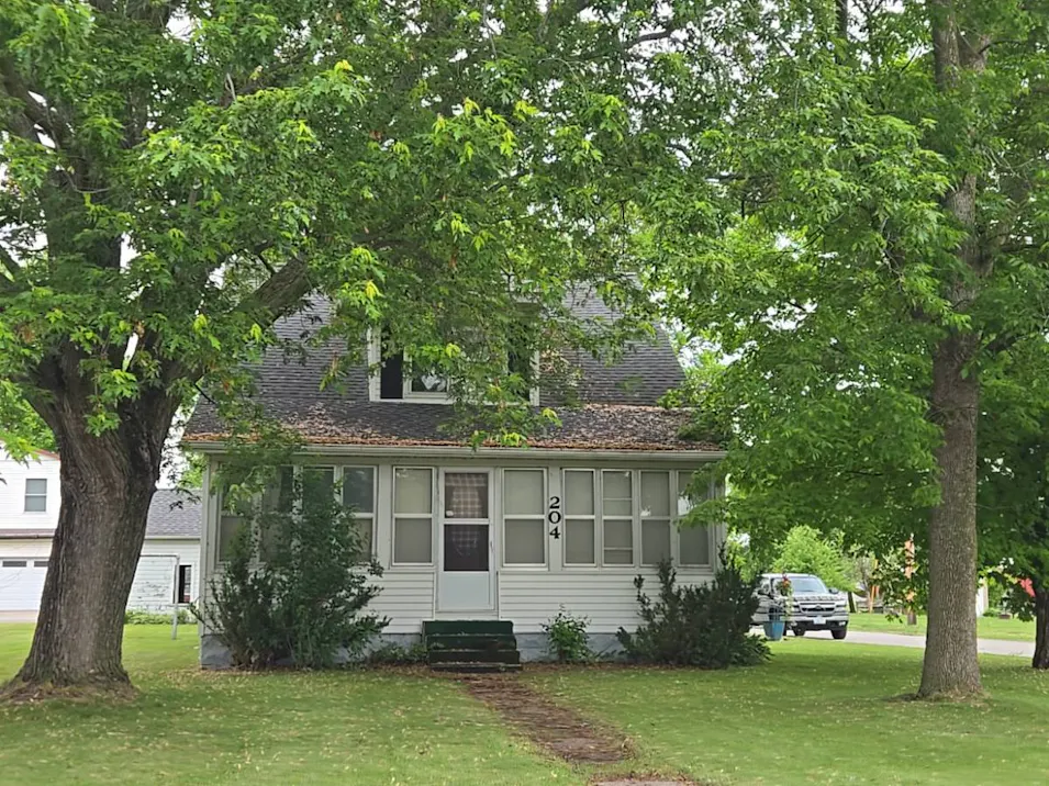 204 4th Av SE Freeport, MN 56331, Stearns County