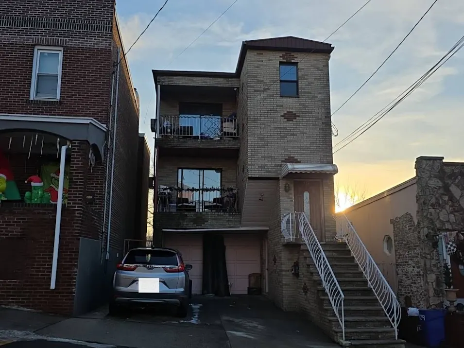1427 46th St North Bergen, NJ 07047, Hudson County