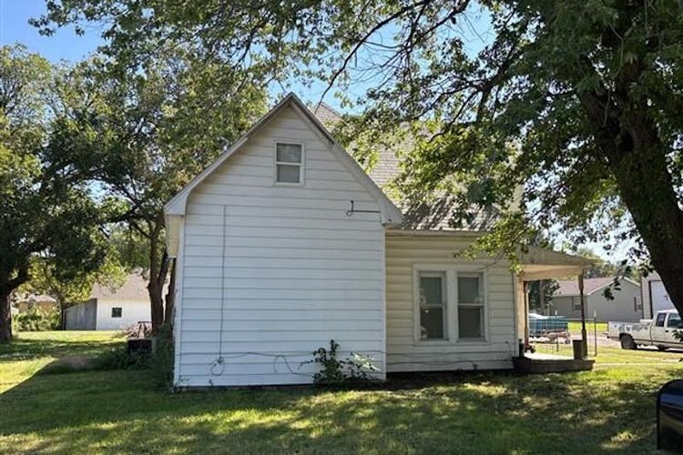 501 N Main St. Canton, KS 67428, McPherson County