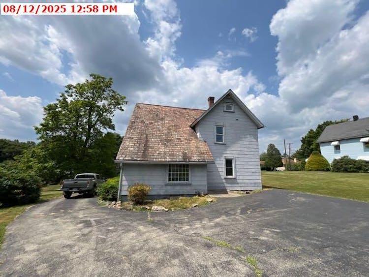 2748 Tamarack Dr Sharpsville, PA 16150, Mercer County