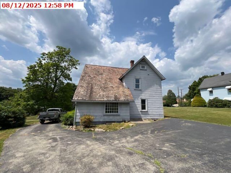 2748 Tamarack Dr Sharpsville, PA 16150, Mercer County
