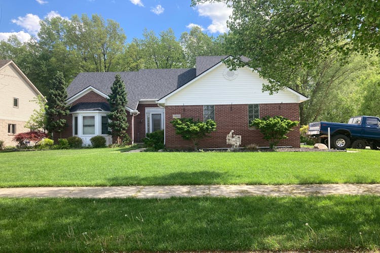 23653 Andrew Blvd Flat Rock, MI 48134, Wayne County