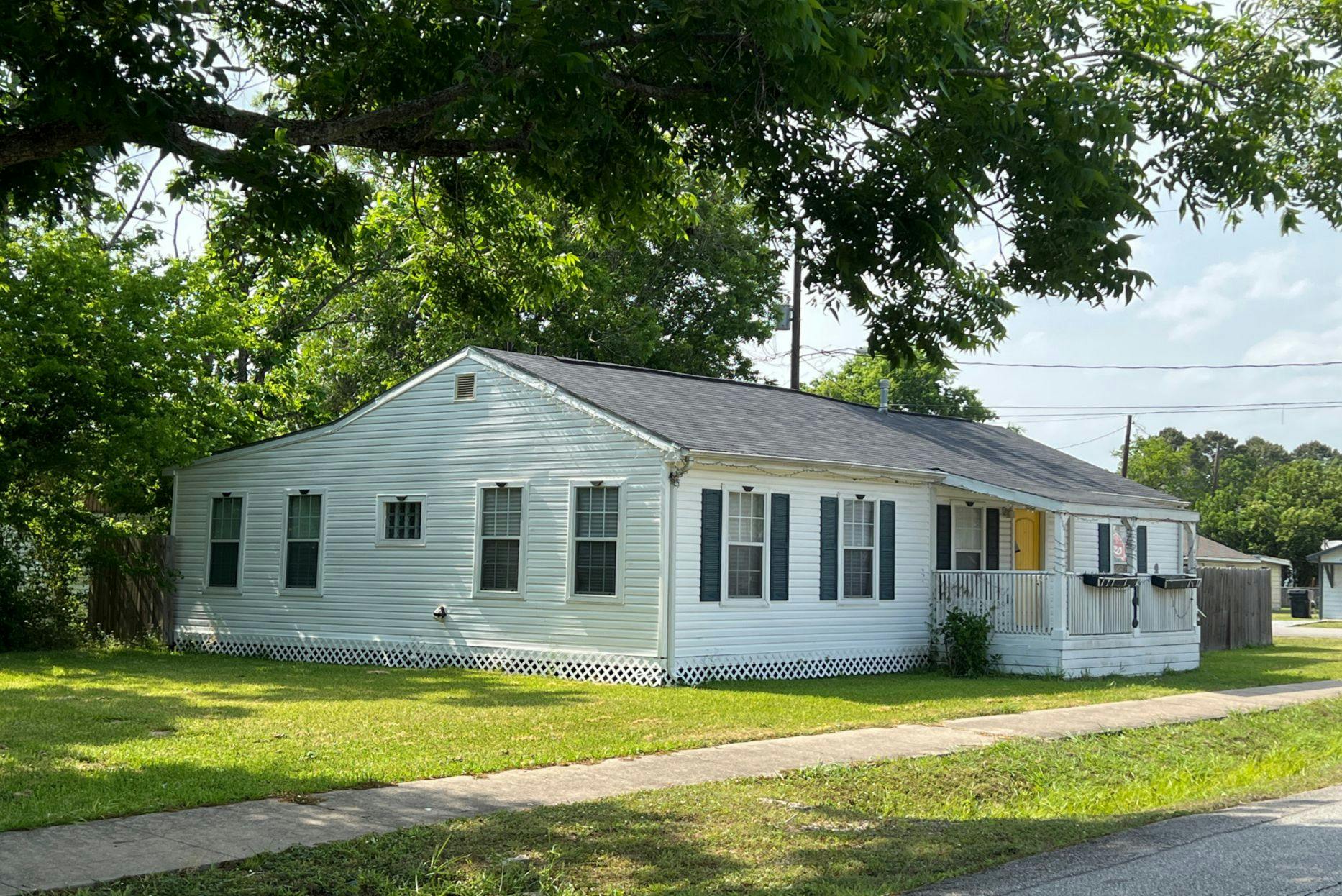 Elmwood St, Houston, TX 77051