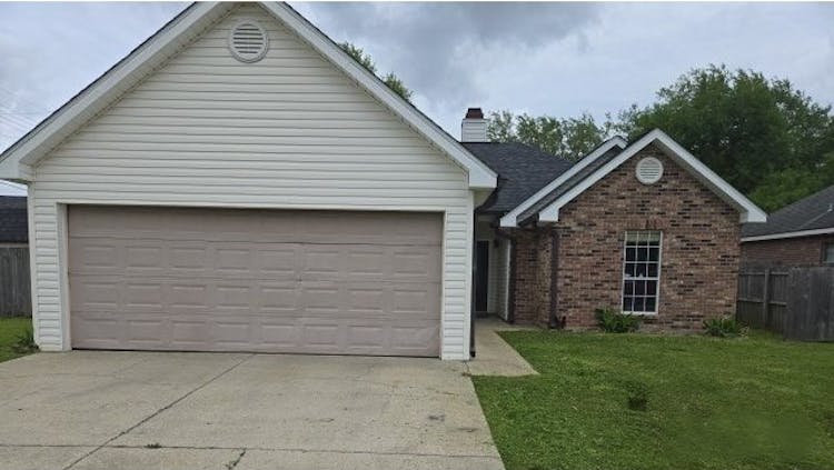 101 Briar Green Dr Youngsville, LA 70592, Lafayette County