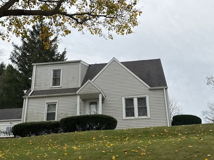 W165n8654 Dardis Ave Menomonee Falls, WI 53051, Waukesha County