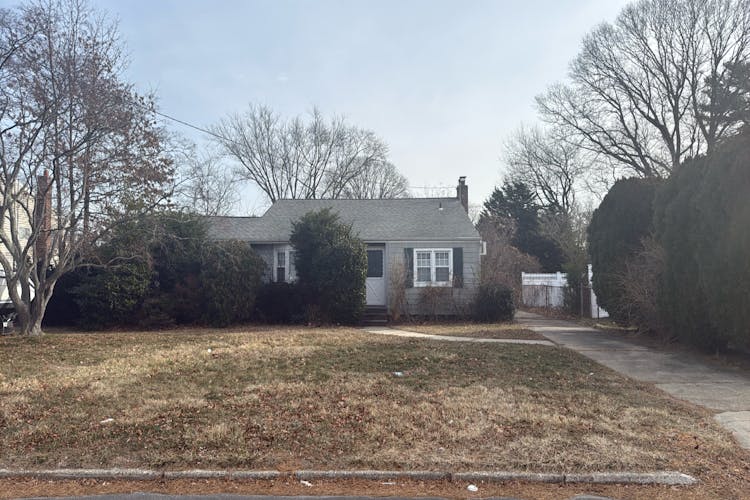 1413 Peters Boulevard Bay Shore, NY 11706, Suffolk County