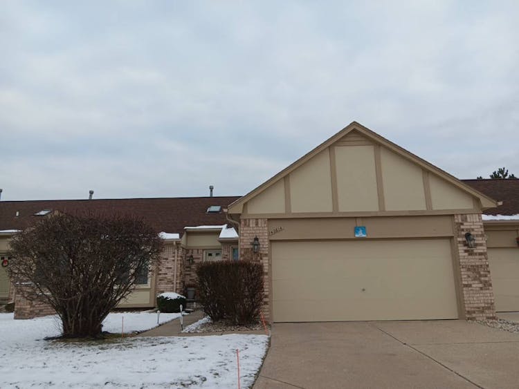 42614 Cedar Ridge Dr, Unit 14 Clinton Township, MI 48038, Macomb County
